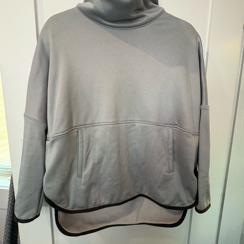 NORTHFACE CAPE STYLE TURTLE NECK FLEECE SZ